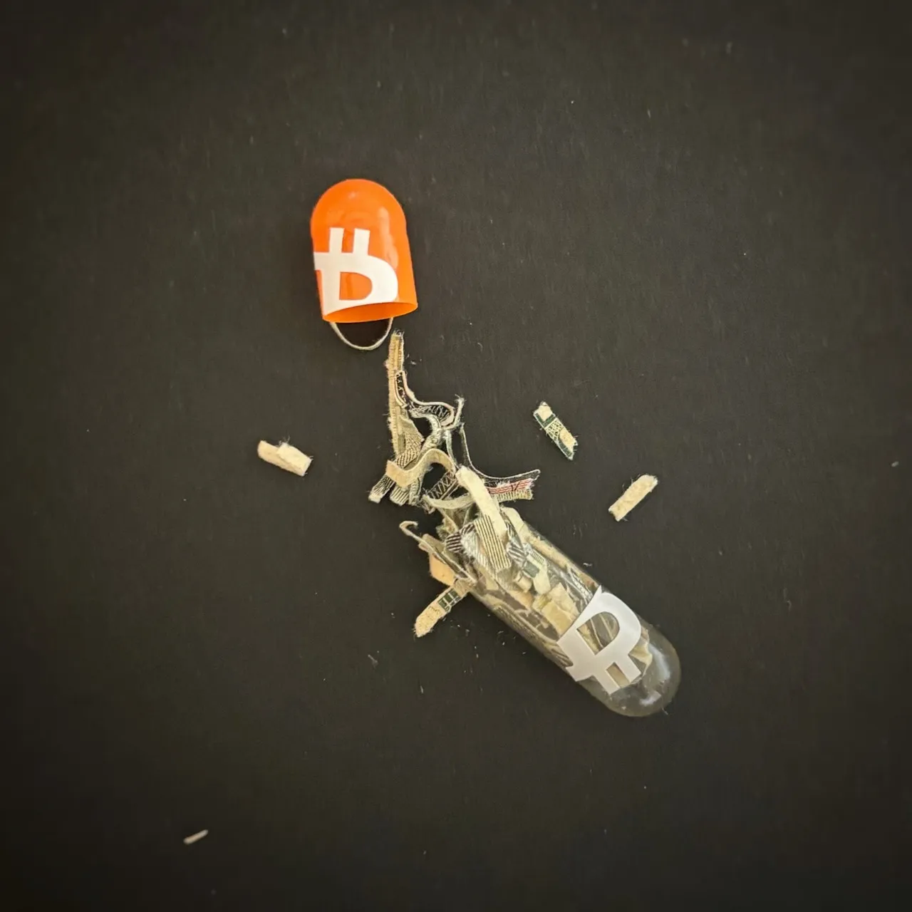 Banknote Pill Shredded 2 Grande.jpeg